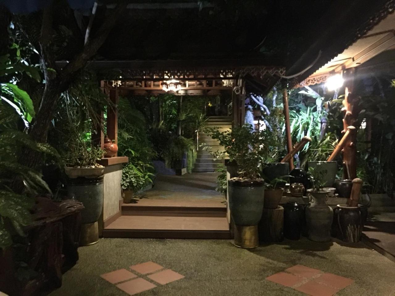 Baan Vanida Garden Resort Карон Экстерьер фото